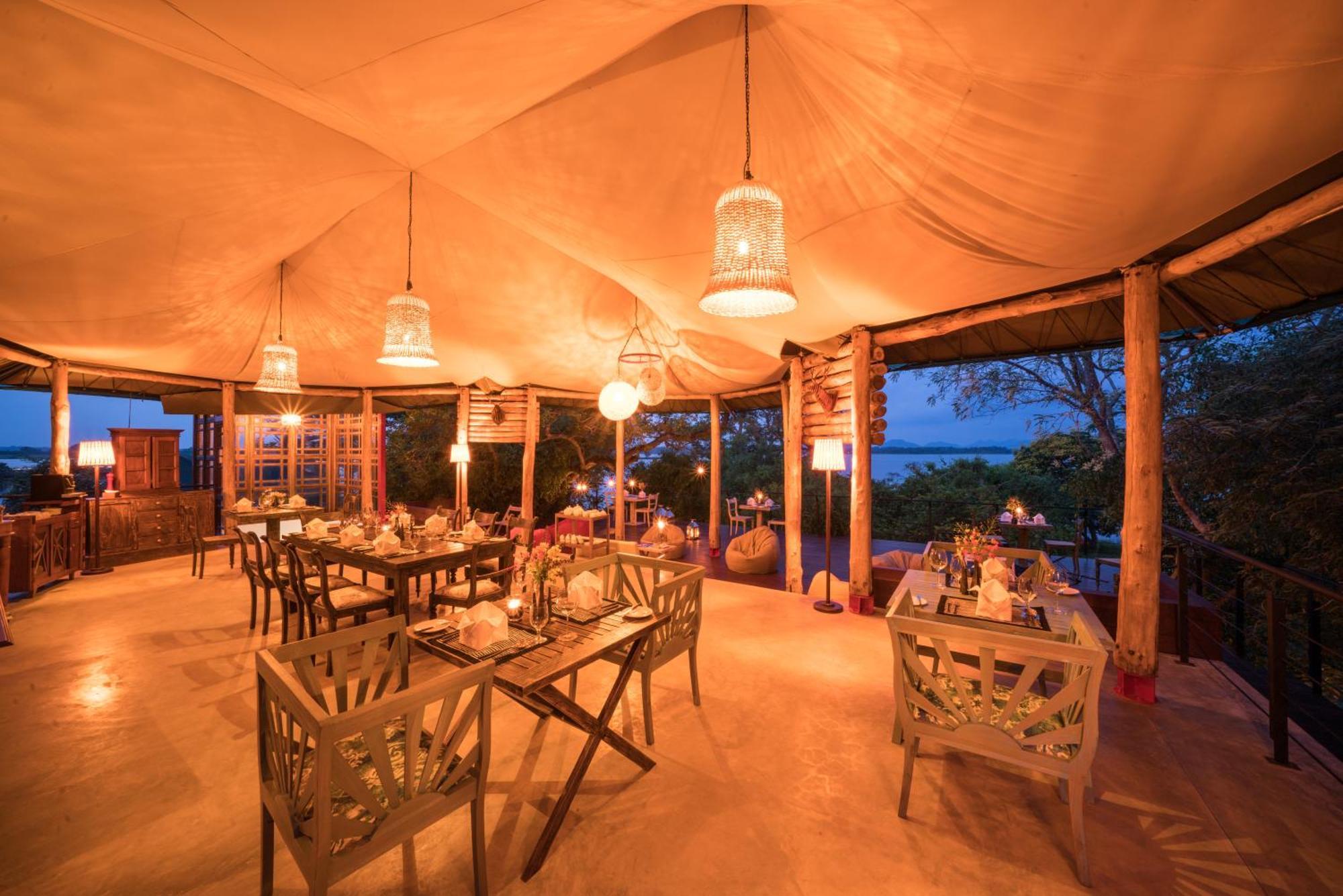 Flameback Eco Lodge Tissamaharama Exterior photo
