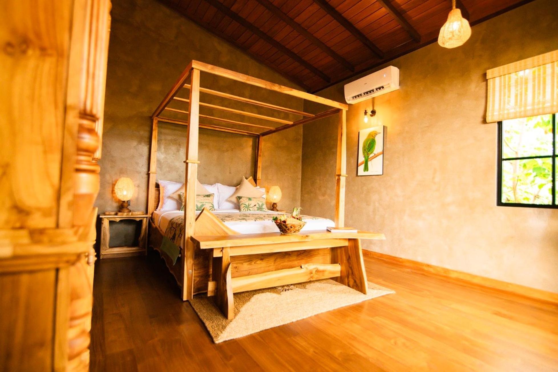 Flameback Eco Lodge Tissamaharama Exterior photo